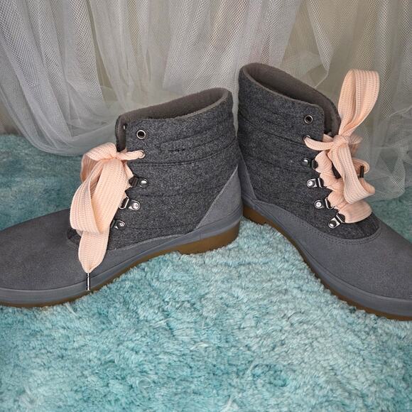 Keds Camp Gray Lace-Up Boots with Pink Laces - Picture 5 of 5
